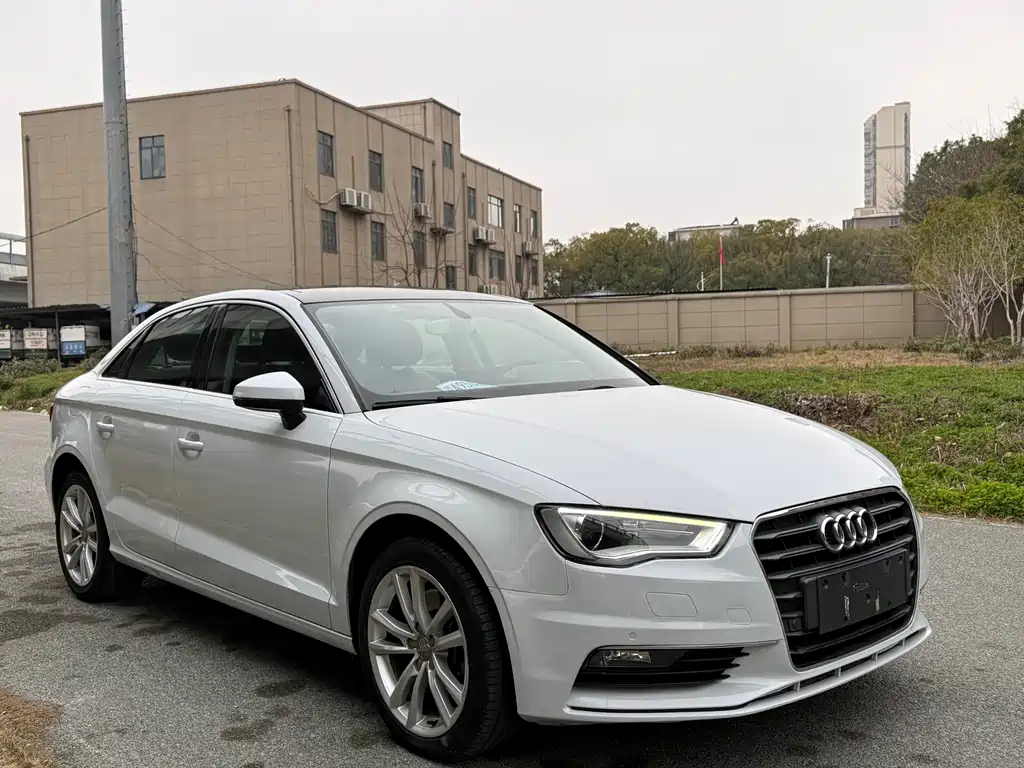 Audi A3 2015 — фото 8