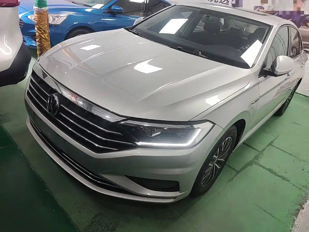 Volkswagen Sagitar 2021