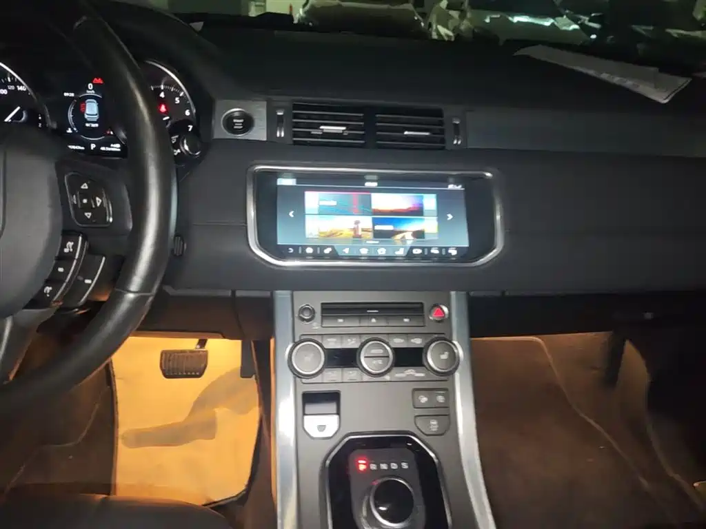Land Rover Evoque 2018 — фото 13