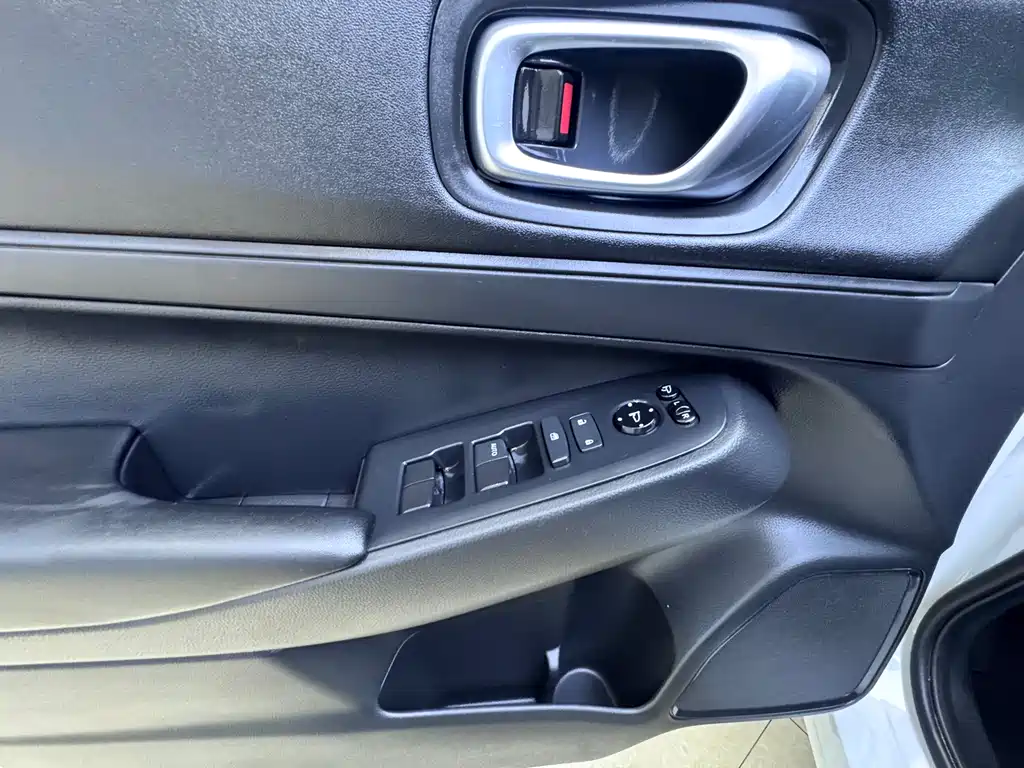 Honda Vezel 2023 — фото 13