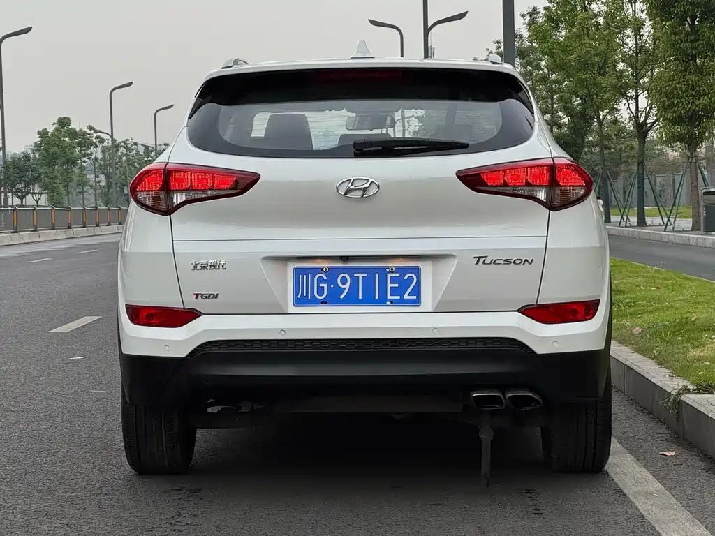Hyundai Tucson 2017 — фото 16