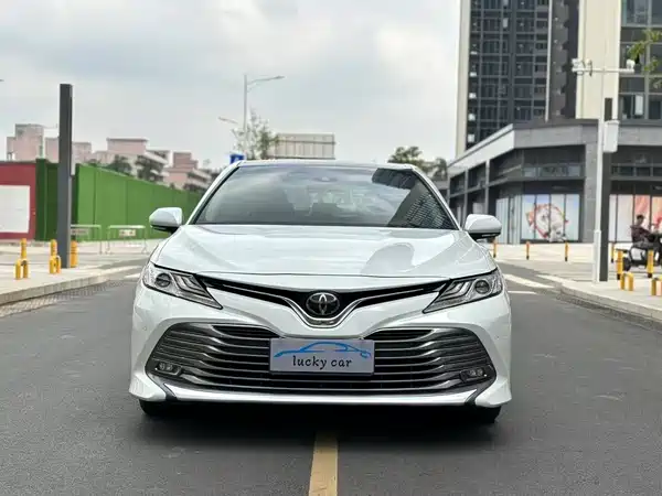 Toyota Camry 2021
