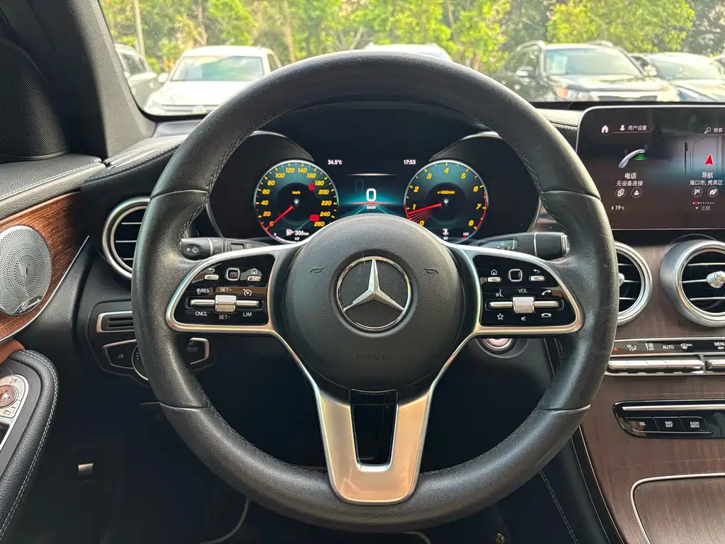 Mercedes-Benz GLC 2020 — фото 17