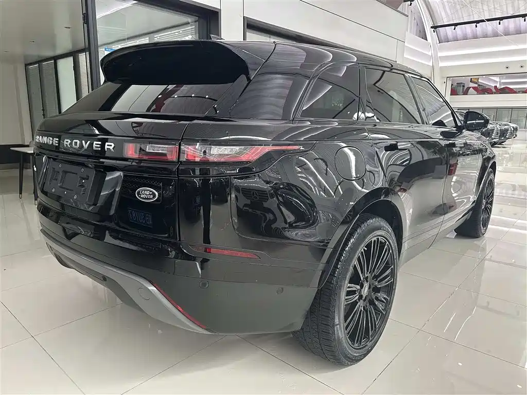 Land Rover Velar 2021 — фото 7