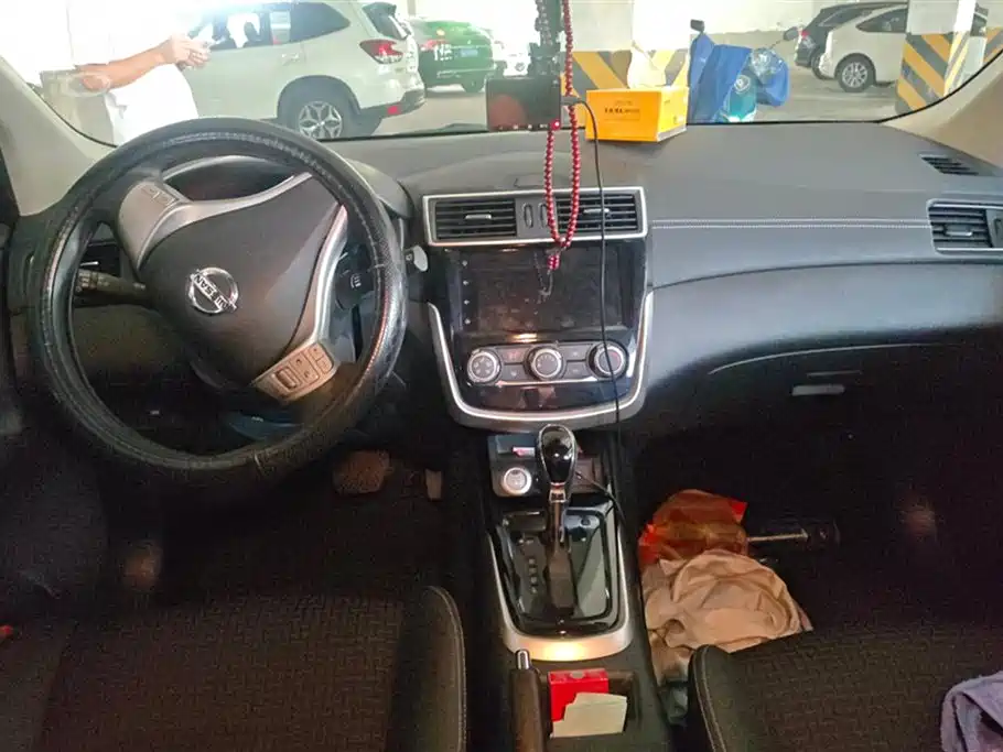 Nissan Tiida 2019 — фото 12