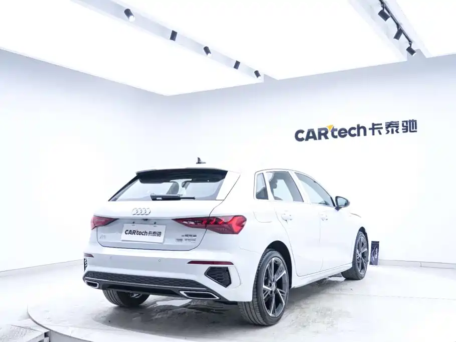 Audi A3 2023 — фото 20