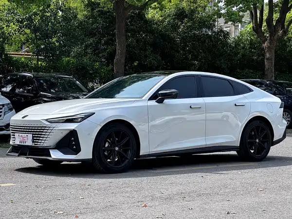 Changan UNI-V 2022