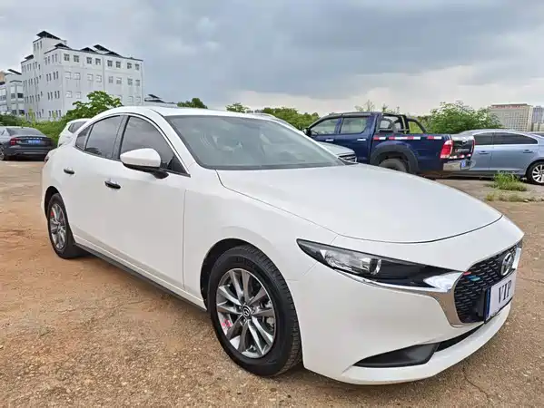 Mazda 3 Axela 2021