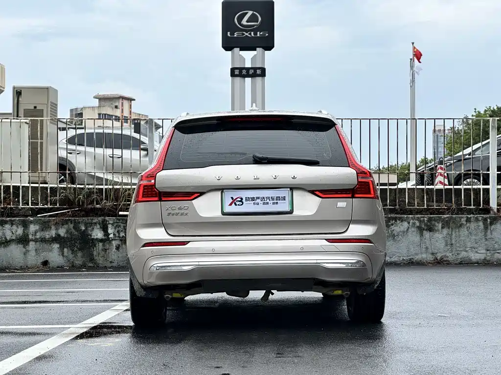 Volvo XC60 PHEV 2024 — фото 5