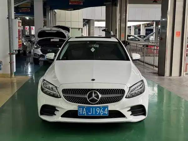 Mercedes-Benz C-Class 2020