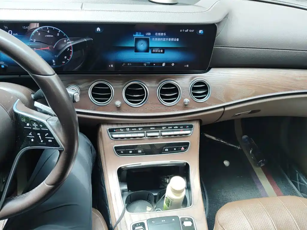 Mercedes-Benz E-Class 2022 — фото 14