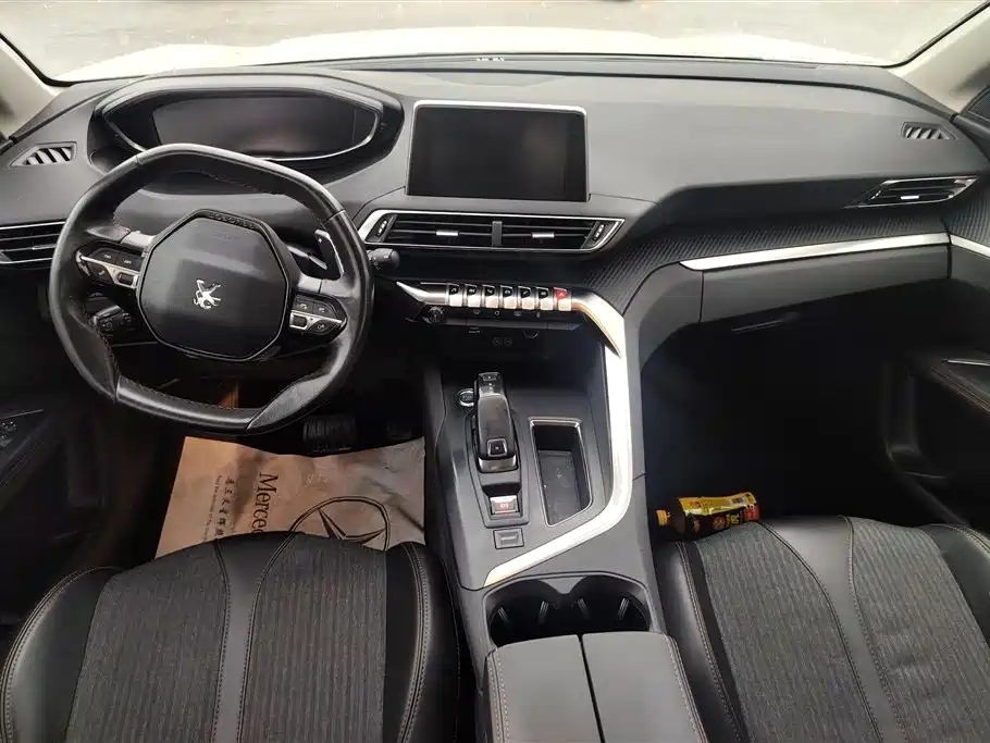 Peugeot 5008 2019 — фото 12