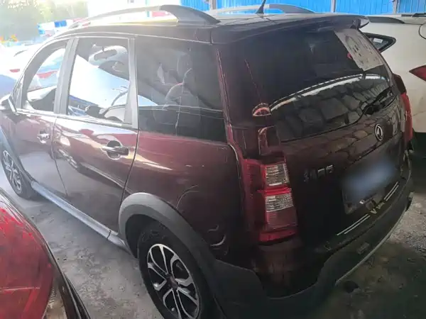 Dongfeng Jingyi XV 2016