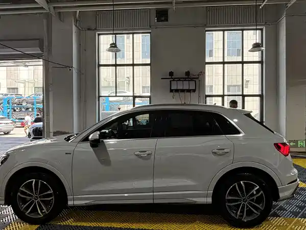 Audi Q3 2023