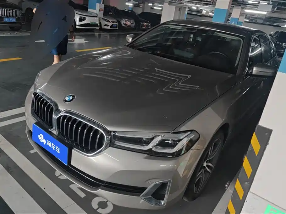 BMW 5 Series 2021 — фото 1