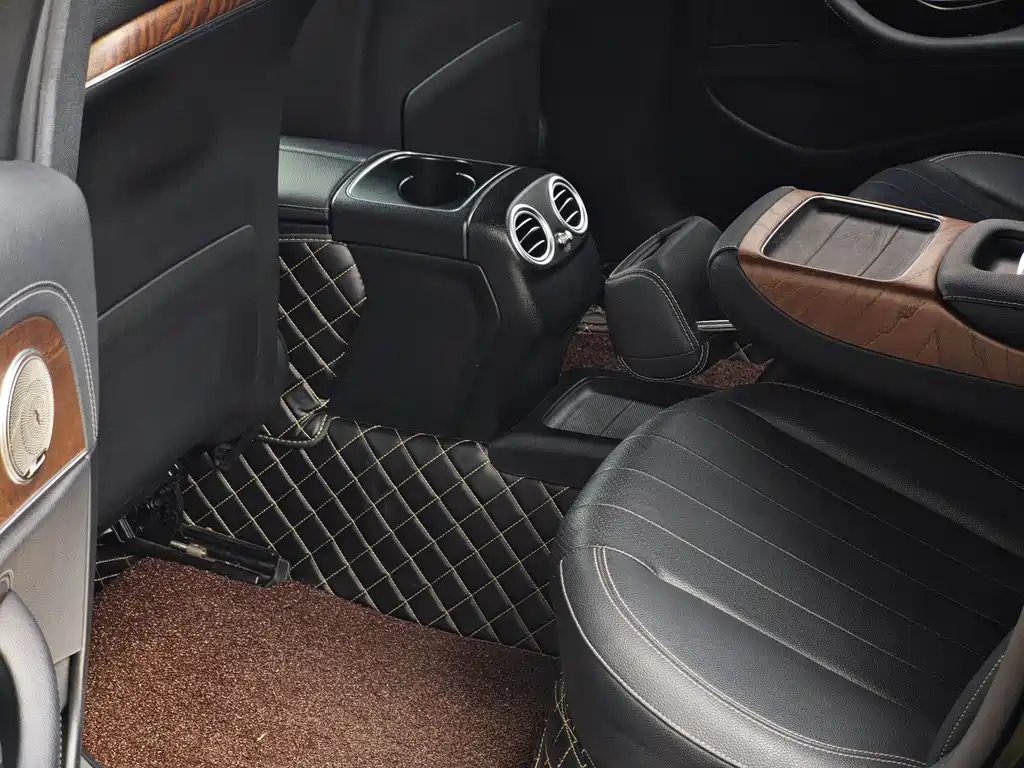 Mercedes-Benz E-Class 2019 — фото 13