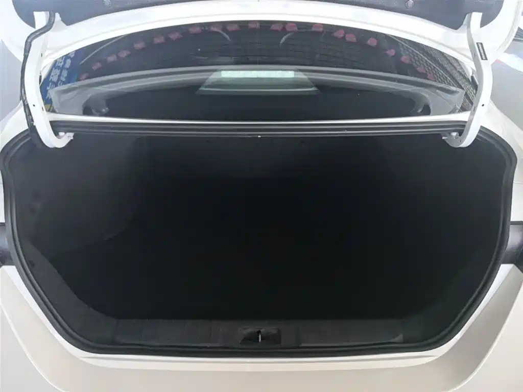 Nissan Sylphy 2024 — фото 19