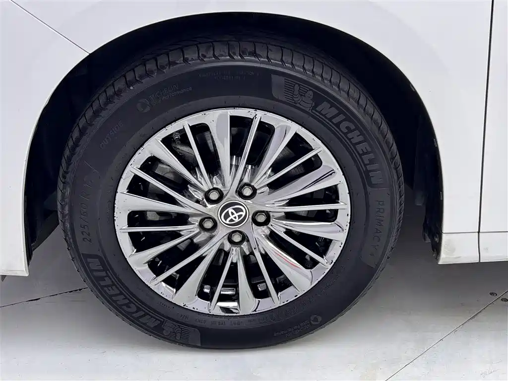 Toyota Alphard 2020 — фото 4