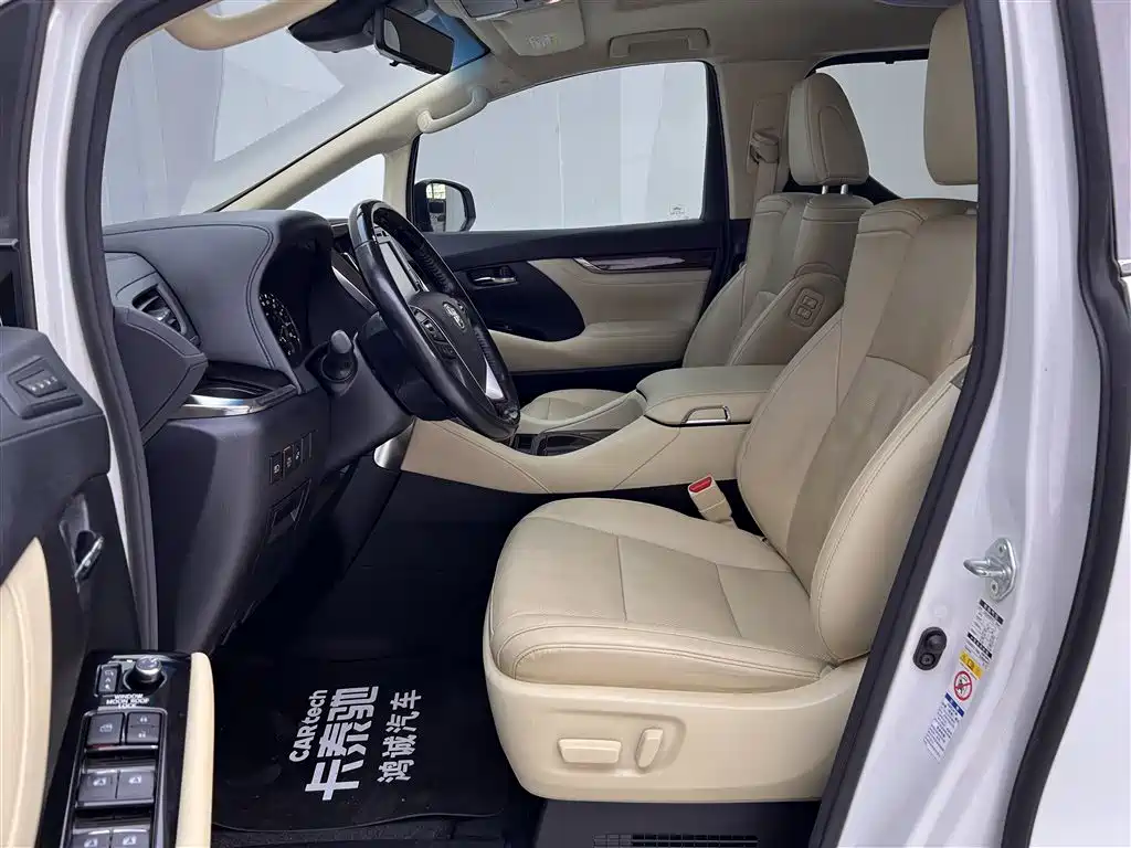 Toyota Alphard 2020 — фото 11
