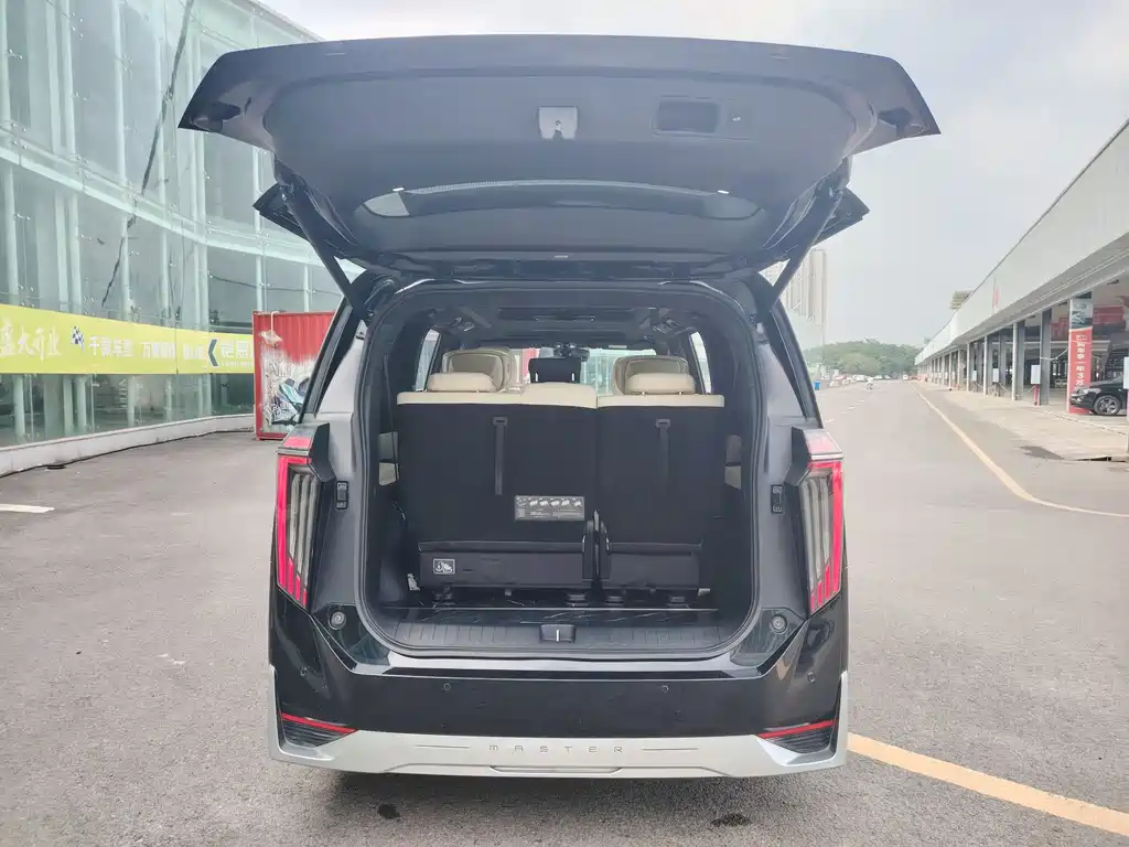 GAC Motor Trumpchi M8 2023 — фото 11