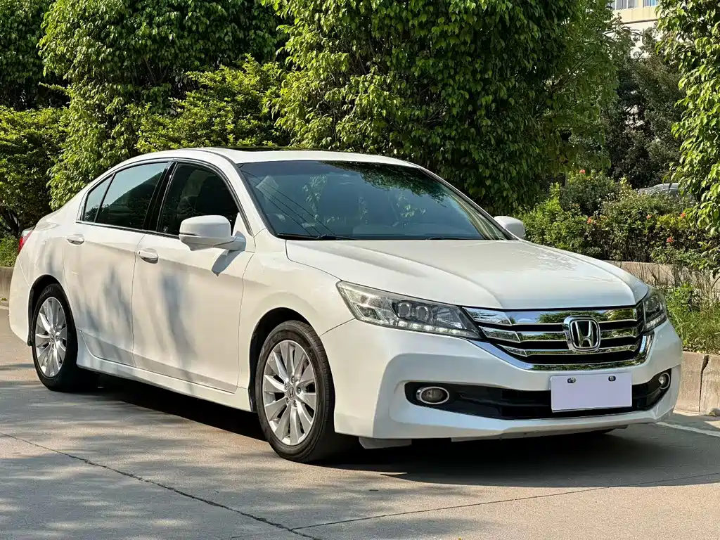 Honda Accord 2014 — фото 3