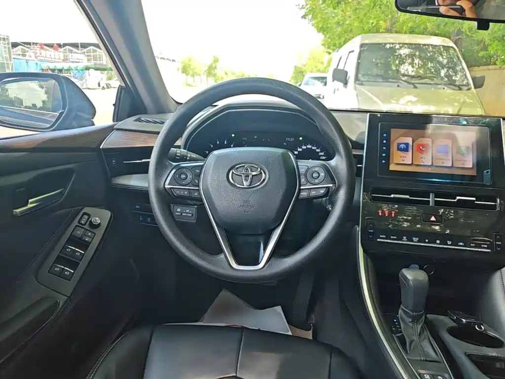 Toyota Avalon 2023 — фото 11
