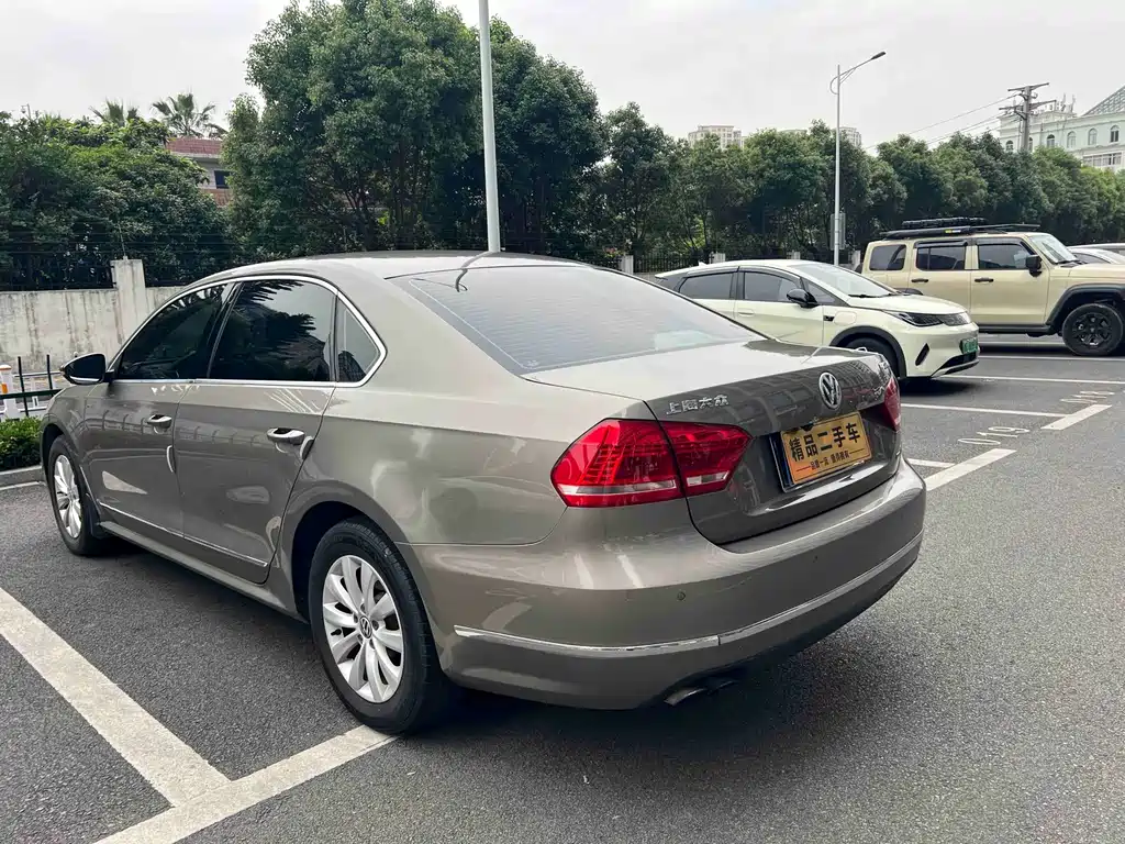 Volkswagen Passat 2015 — фото 17