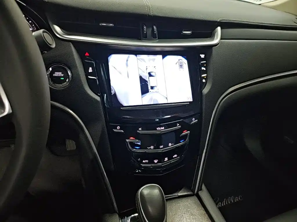 Cadillac XTS 2019 — фото 13