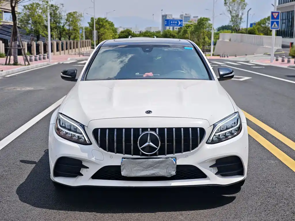 Mercedes-Benz C-Class 2020