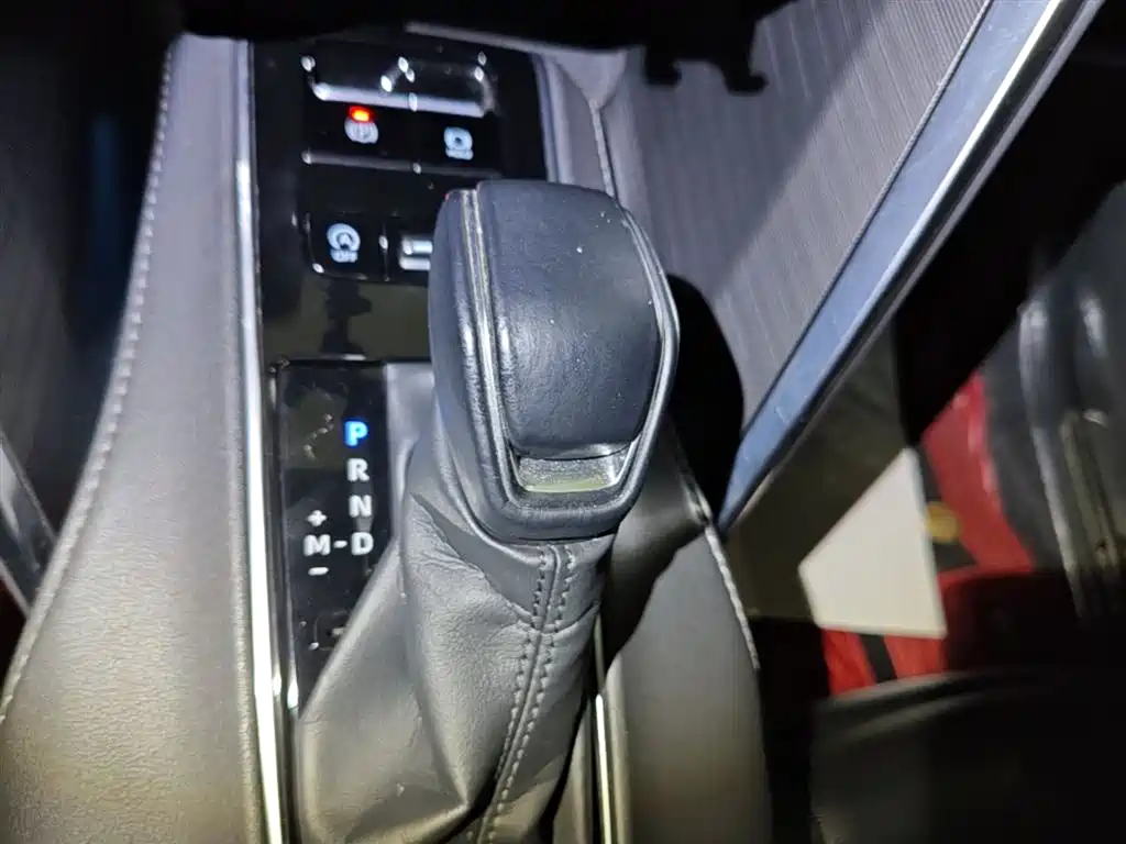 Toyota Harrier 2022 — фото 14