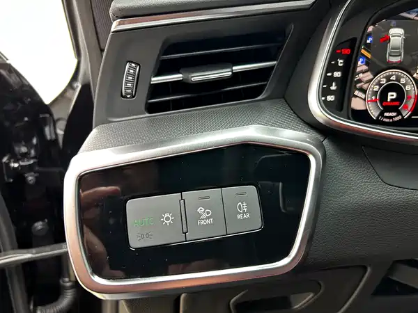 Audi A7L 2025