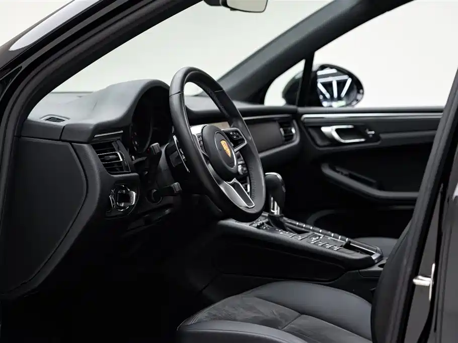 Porsche Macan 2021 — фото 8