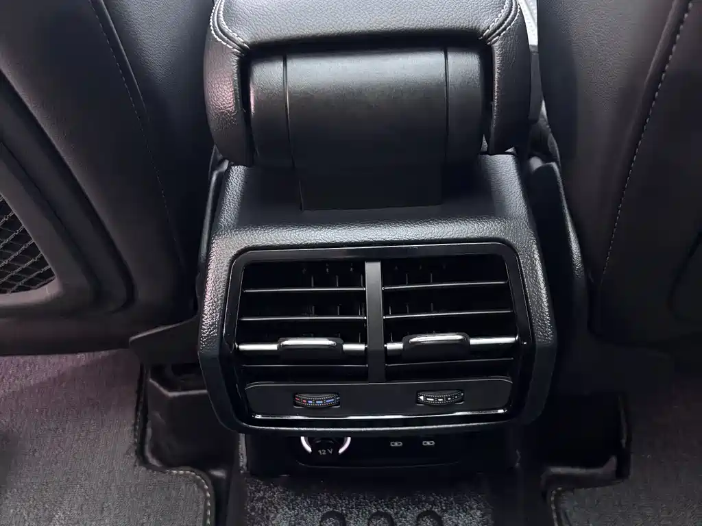 Audi Q3 2022 — фото 26