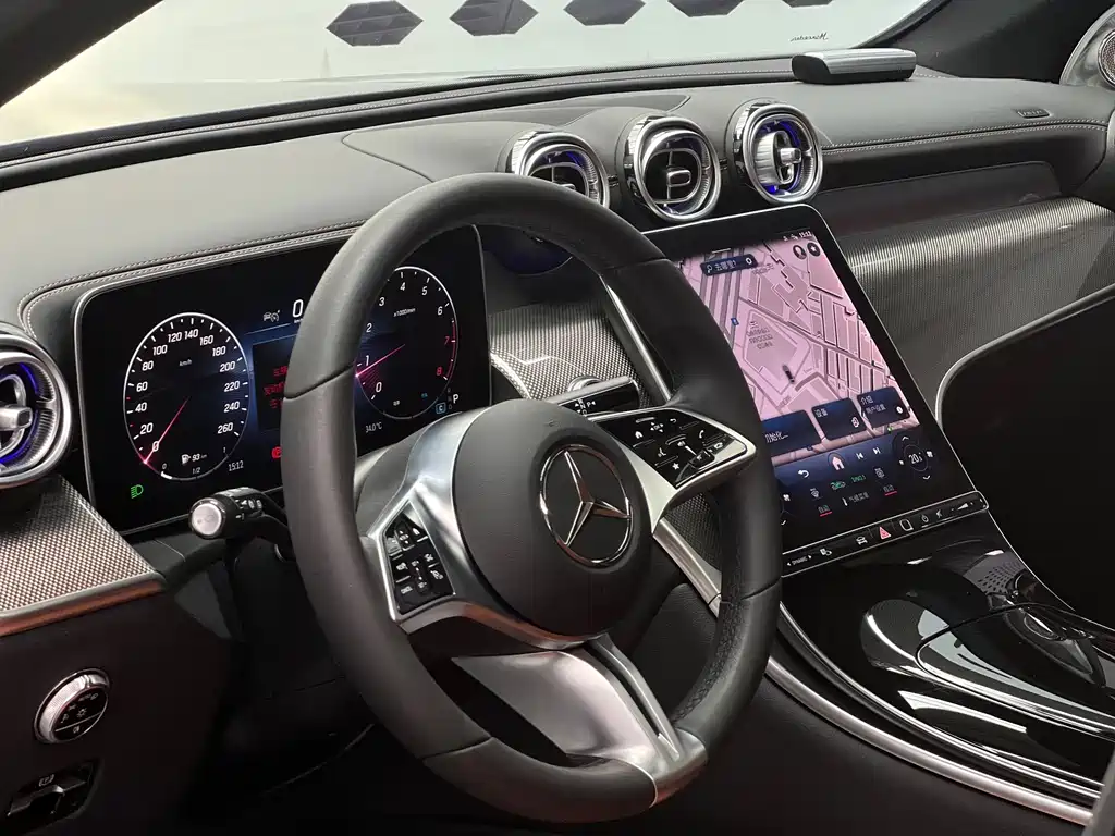 Mercedes-Benz GLC 2023