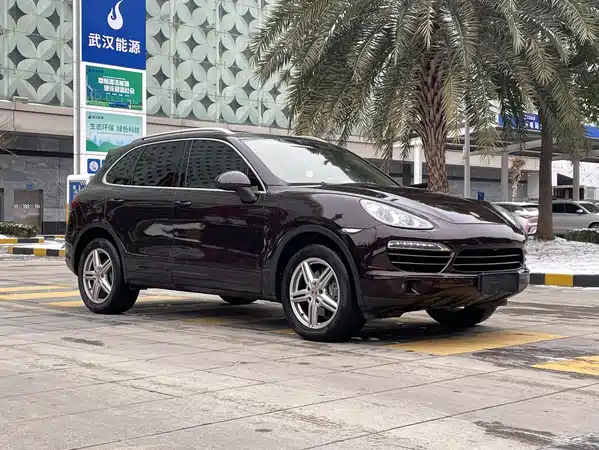 Porsche Cayenne 2011