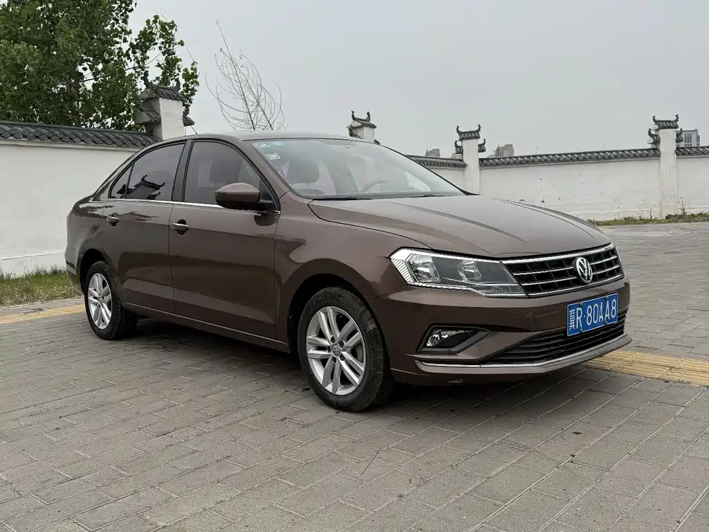 Volkswagen Jetta 2017 — фото 3