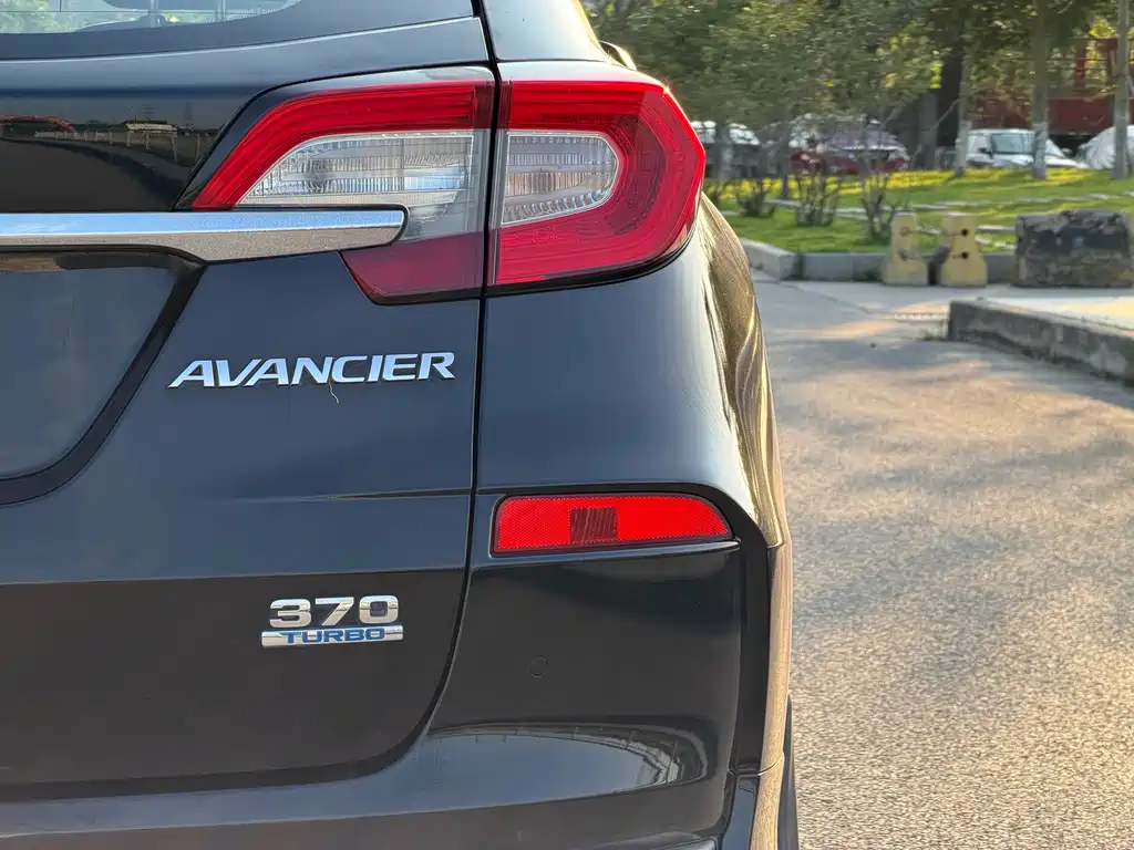 Honda Avancier 2017 — фото 12