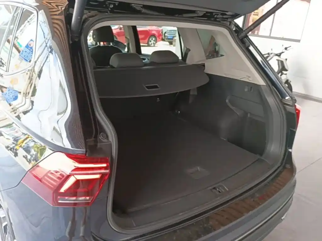 Volkswagen Tiguan L 2022 — фото 19