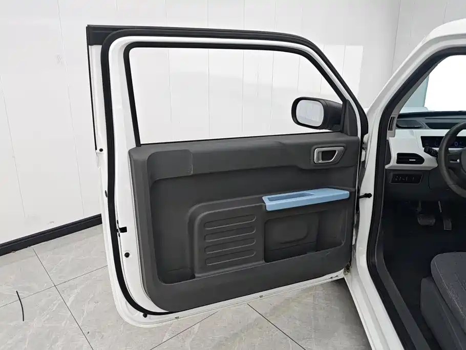 Geely Galaxy Panda 2023