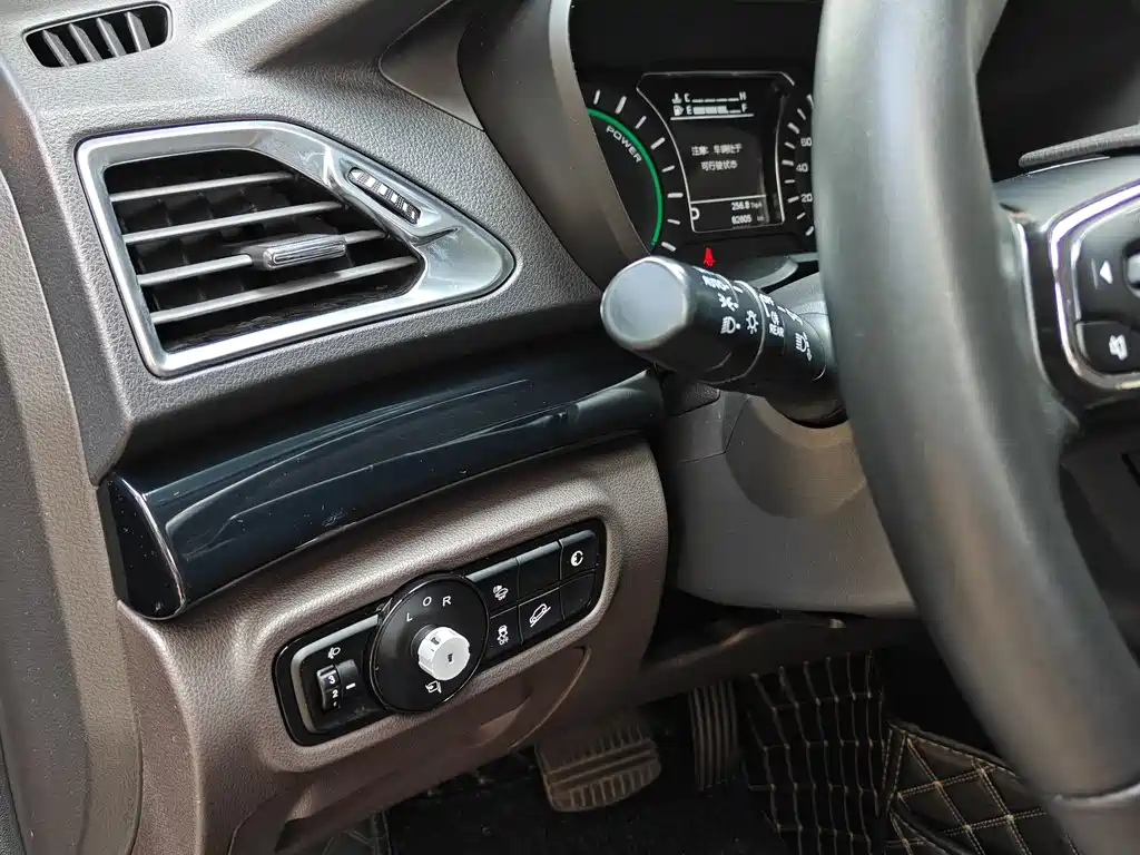 GAC Motor GS4 Hybrid 2019 — фото 25