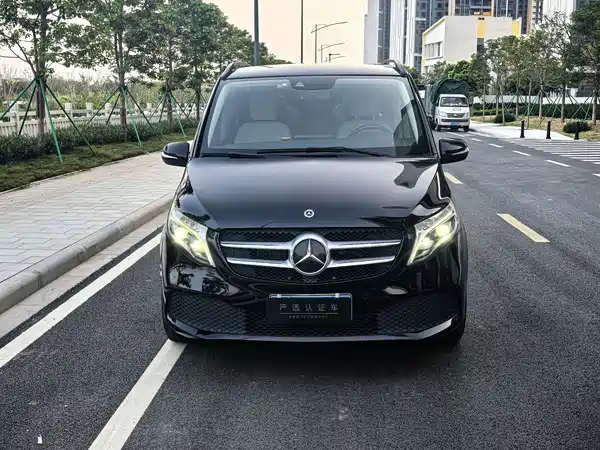 Mercedes-Benz V-Class 2021