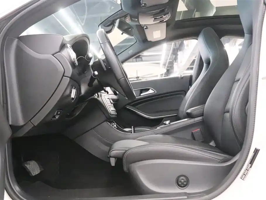 Mercedes-Benz CLA 2017 — фото 12