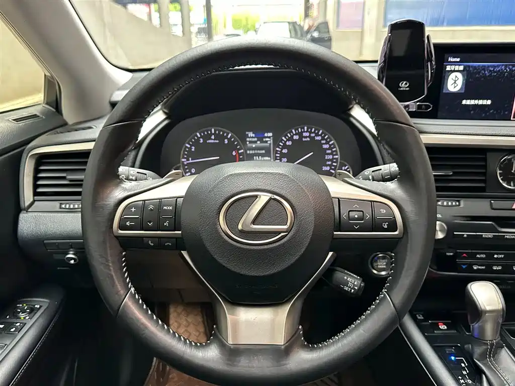 Lexus RX 2020 — фото 12