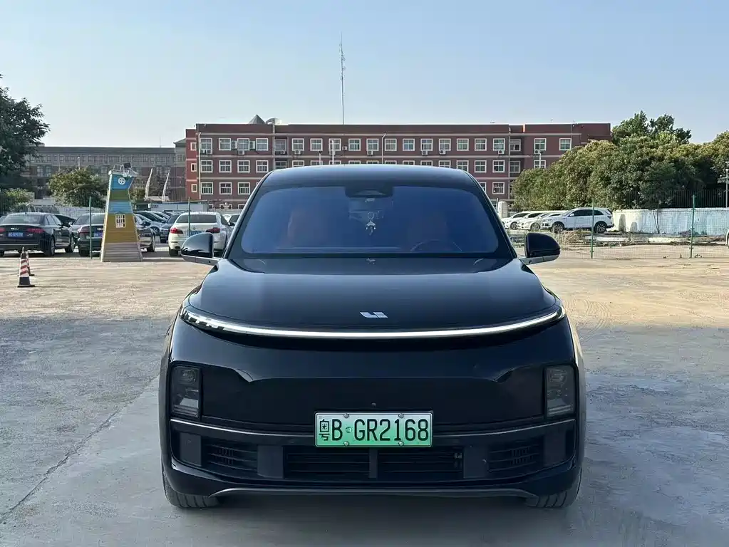 Li Auto Li L8 2023
