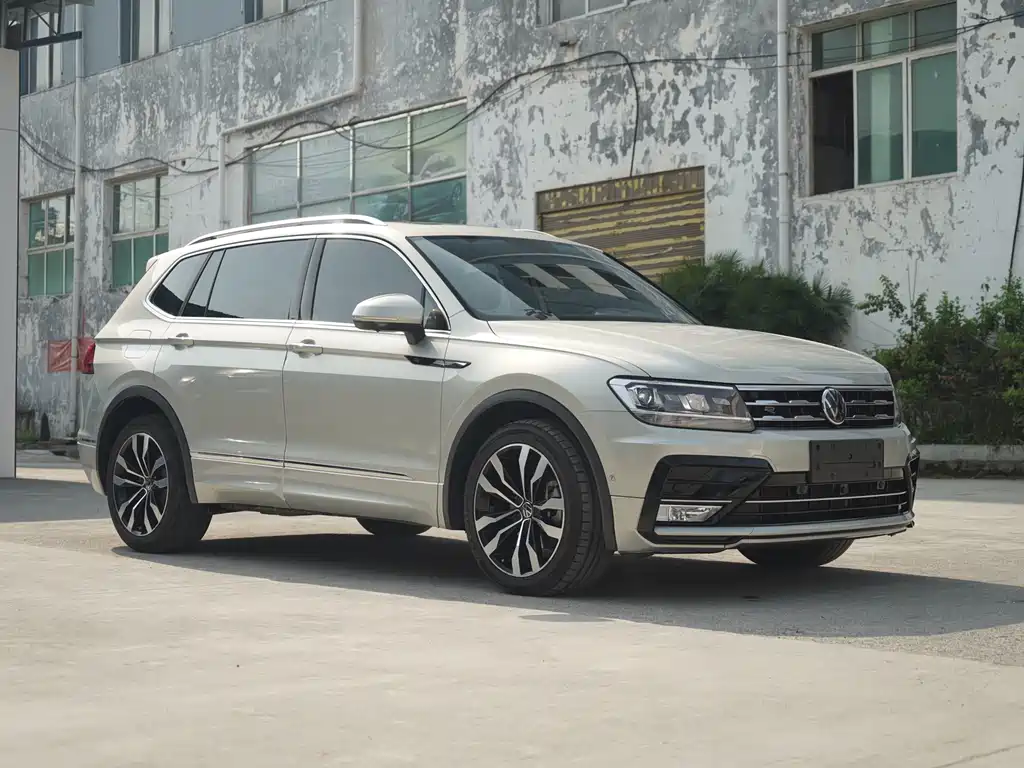 Volkswagen Tiguan L 2021 — фото 3