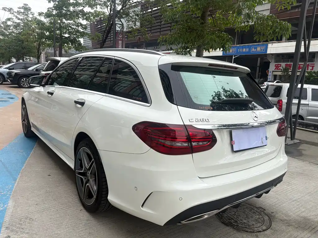 Mercedes-Benz C-Class 2021