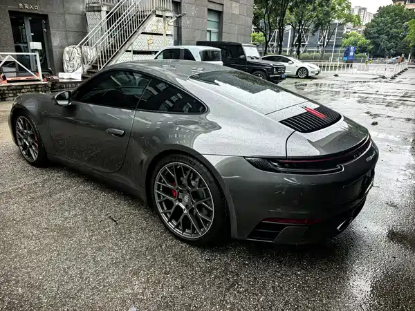 Porsche 911 2022
