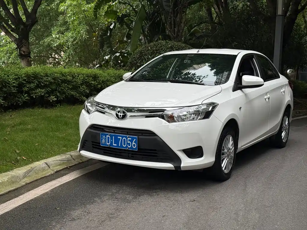 Toyota Vios 2016 — фото 1