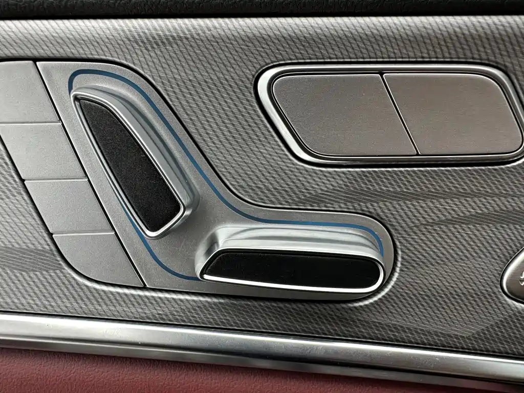 Jetour X70 PLUS 2023 — фото 13