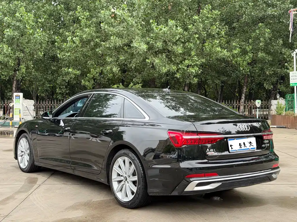 Audi A6L 2023 — фото 9